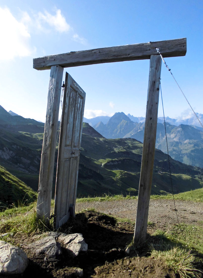 Blick auf die Höfrats vom Nebelhorn
